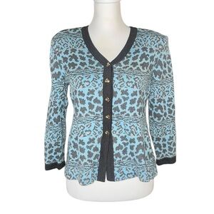 St. John Collection
Animal Print Blue & Gray V-Neck Sweater